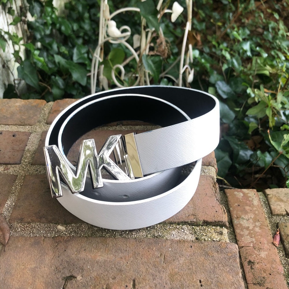 Michael Kors black reversible belt